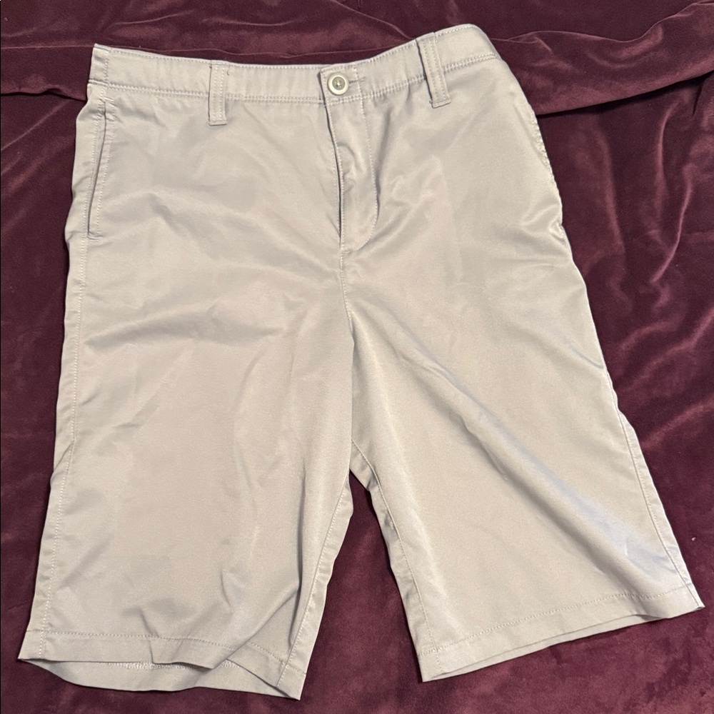Under Armour Kids Gray Golf Shorts Size 16
